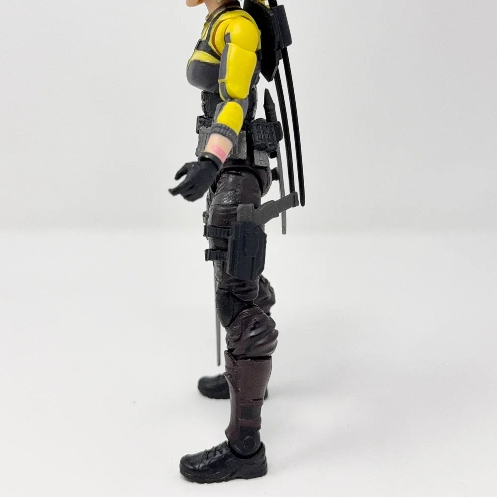 Hasbro GI Joe Classified Series Agent Helix Action Figure Yellow Black 2022